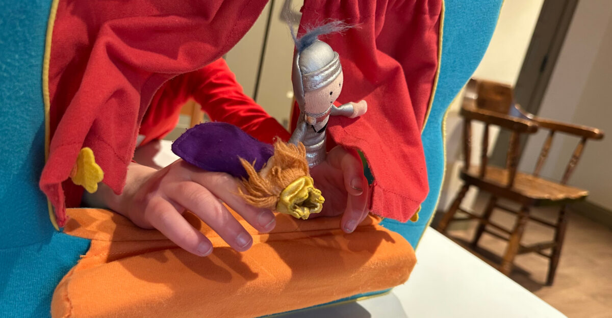 photo of Finger puppet theatre