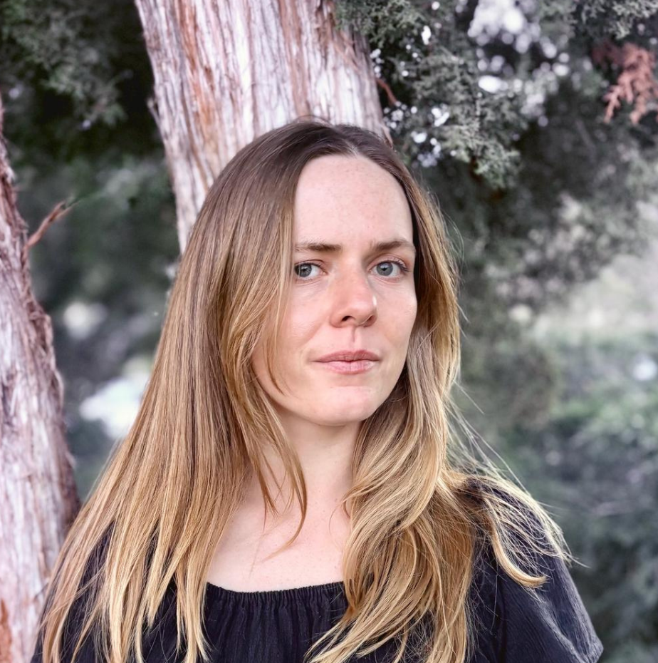 photo of poet Mary Helen Callier