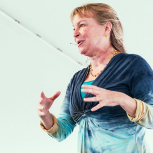 photo of storyteller Diane Edgecomb